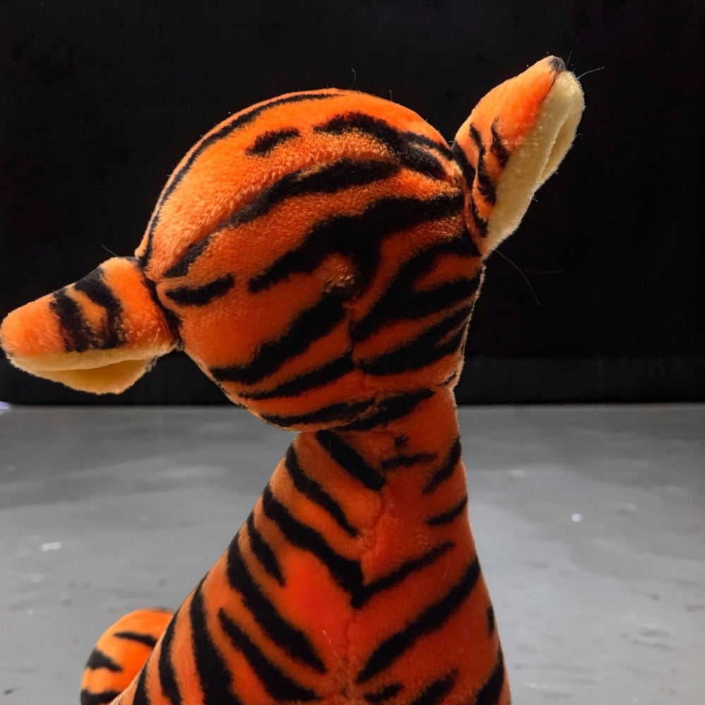 80s Vintage Disney Parks Exclusive Tigger Plush 16” Black Orange Disney World - Picture 6 of 16